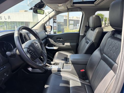 Used 2024 Nissan Frontier SL AWD/4WD image 10