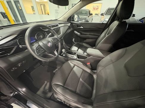 Used 2023 Buick Encore GX Essence w/ Experience Buick Package FWD image 10