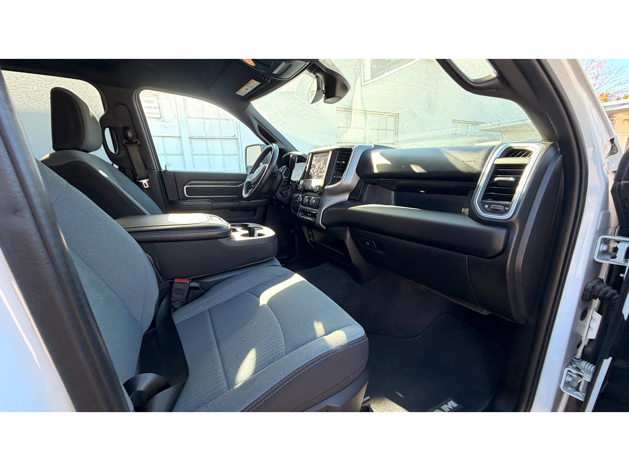 Used 2024 RAM 2500 Big Horn AWD/4WD image 11