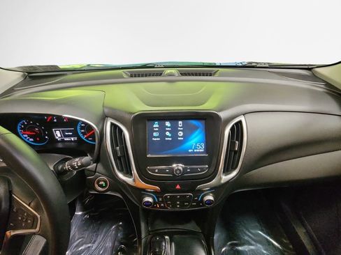 Used 2018 Chevrolet Equinox LT AWD/4WD image 22