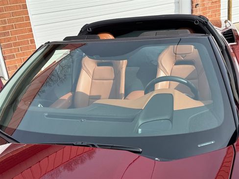 Used 2019 Chevrolet Corvette w/ 2LT Preferred Equipment Group image 17