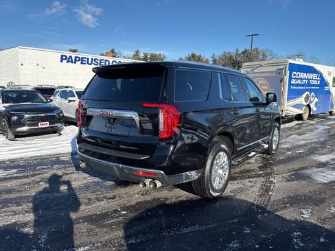 Used 2023 GMC Yukon Denali image 3