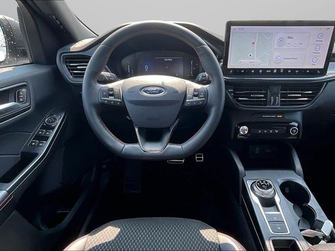 Used 2023 Ford Escape ST-Line w/ Tech Pack #1 AWD/4WD image 5