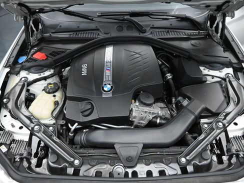 Used 2017 BMW M2 image 20