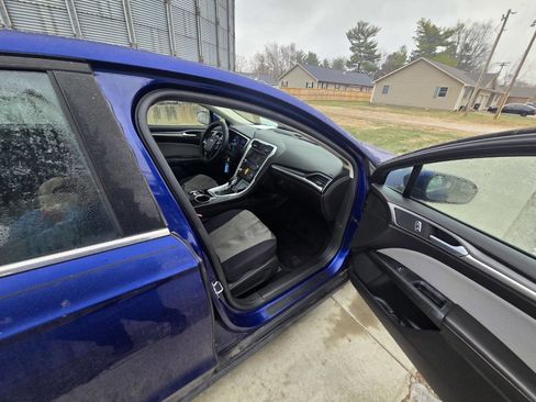 Used 2013 Ford Fusion S image 10