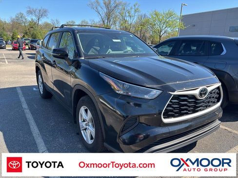 Used 2023 Toyota Highlander L image 1
