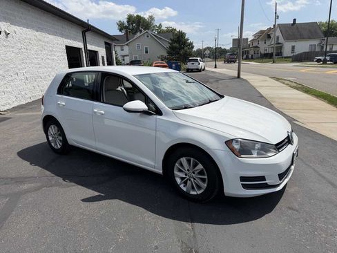 Used 2015 Volkswagen Golf S FWD image 6