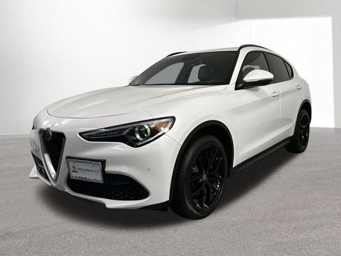 Used 2018 Alfa Romeo Stelvio Ti Sport AWD/4WD image 1
