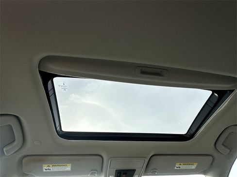 Certified 2024 Honda Accord EX image 30