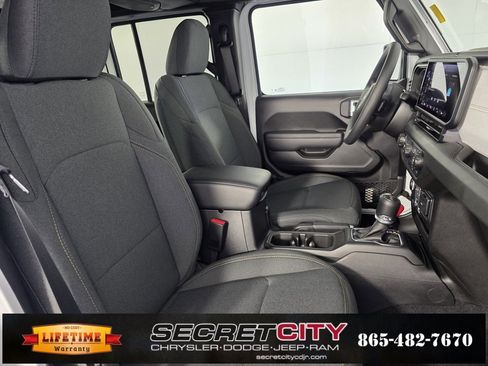 New 2026 Jeep Wrangler Unlimited Sport image 30