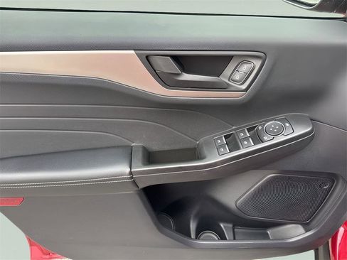 Used 2022 Ford Escape SE w/ Convenience Package image 21