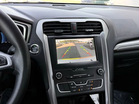 Used 2019 Ford Fusion SE image 34