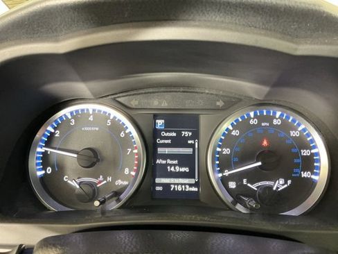 Used 2017 Toyota Highlander Plus AWD/4WD image 17