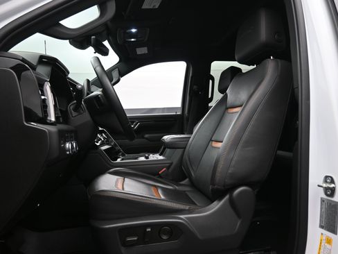 Used 2024 GMC Sierra 2500 AT4 w/ AT4 Premium Plus Package image 18