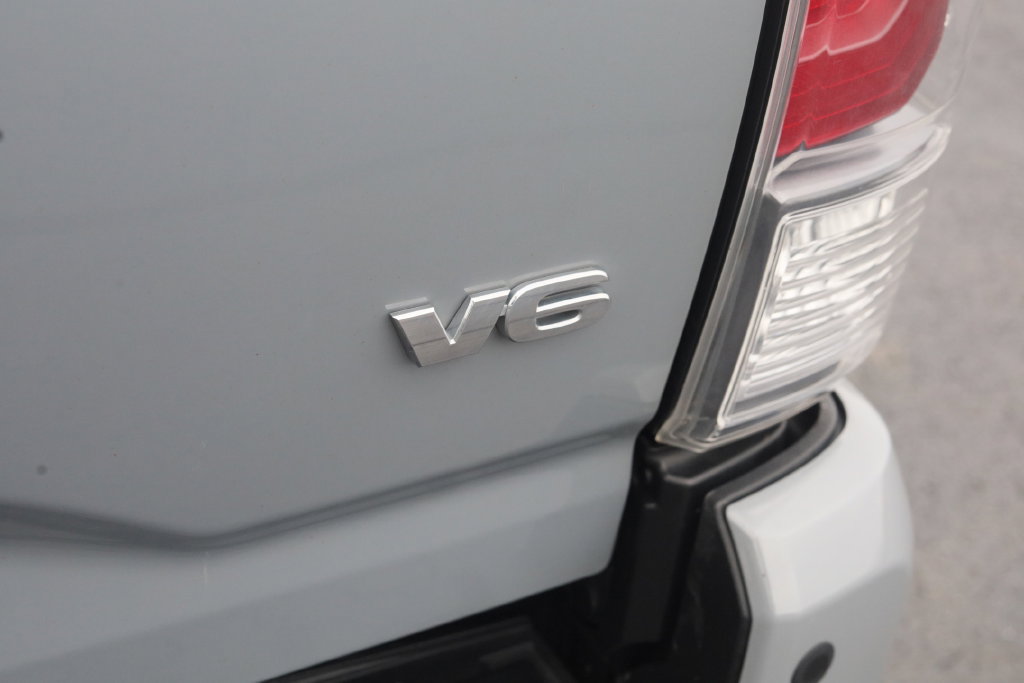 Used 2021 Toyota Tacoma TRD Sport w/ Technology Package AWD/4WD image 32