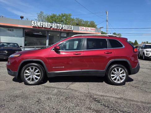 Used 2014 Jeep Cherokee Limited w/ Technology Group FWD image 10