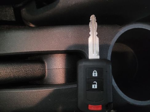 Used 2024 Mitsubishi Mirage ES FWD image 32