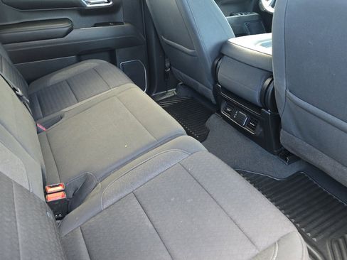 Used 2022 Chevrolet Silverado 1500 LT image 16