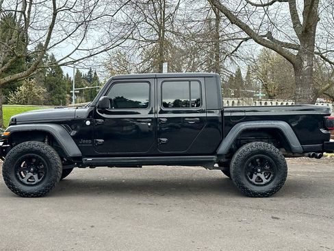 Used 2020 Jeep Gladiator Sport w/ Quick Order Package 24S image 5
