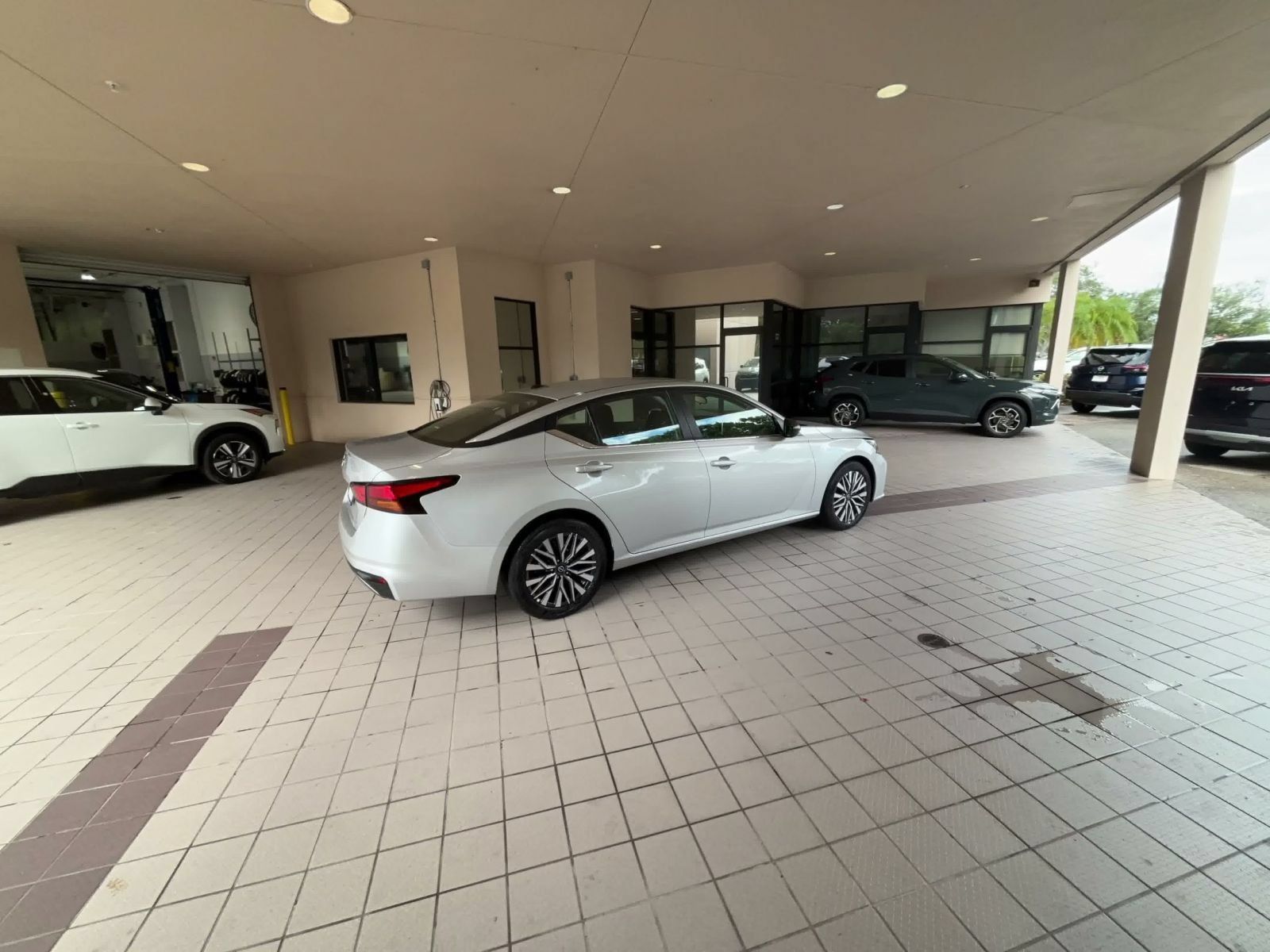 Used 2026 Nissan Altima 2.5 SV FWD image 13