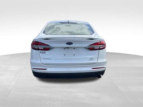 Used 2020 Ford Fusion SE w/ Equipment Group 151A FWD image 6