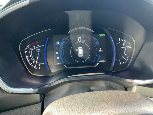 Used 2020 Hyundai Santa Fe SEL w/ Convenience Package FWD image 16