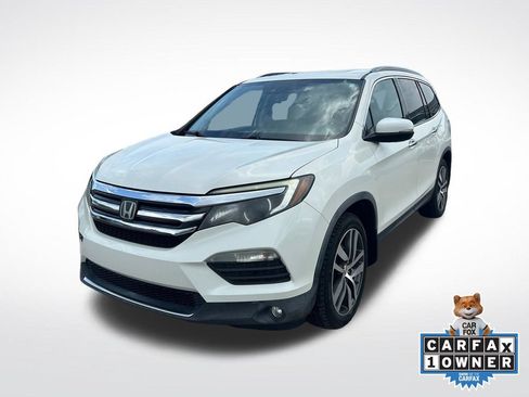 Used 2017 Honda Pilot Touring image 1