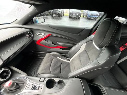 Used 2022 Chevrolet Camaro SS RWD image 28