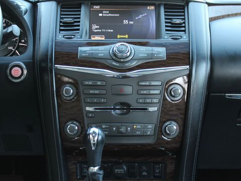 Used 2017 Nissan Armada SL image 22