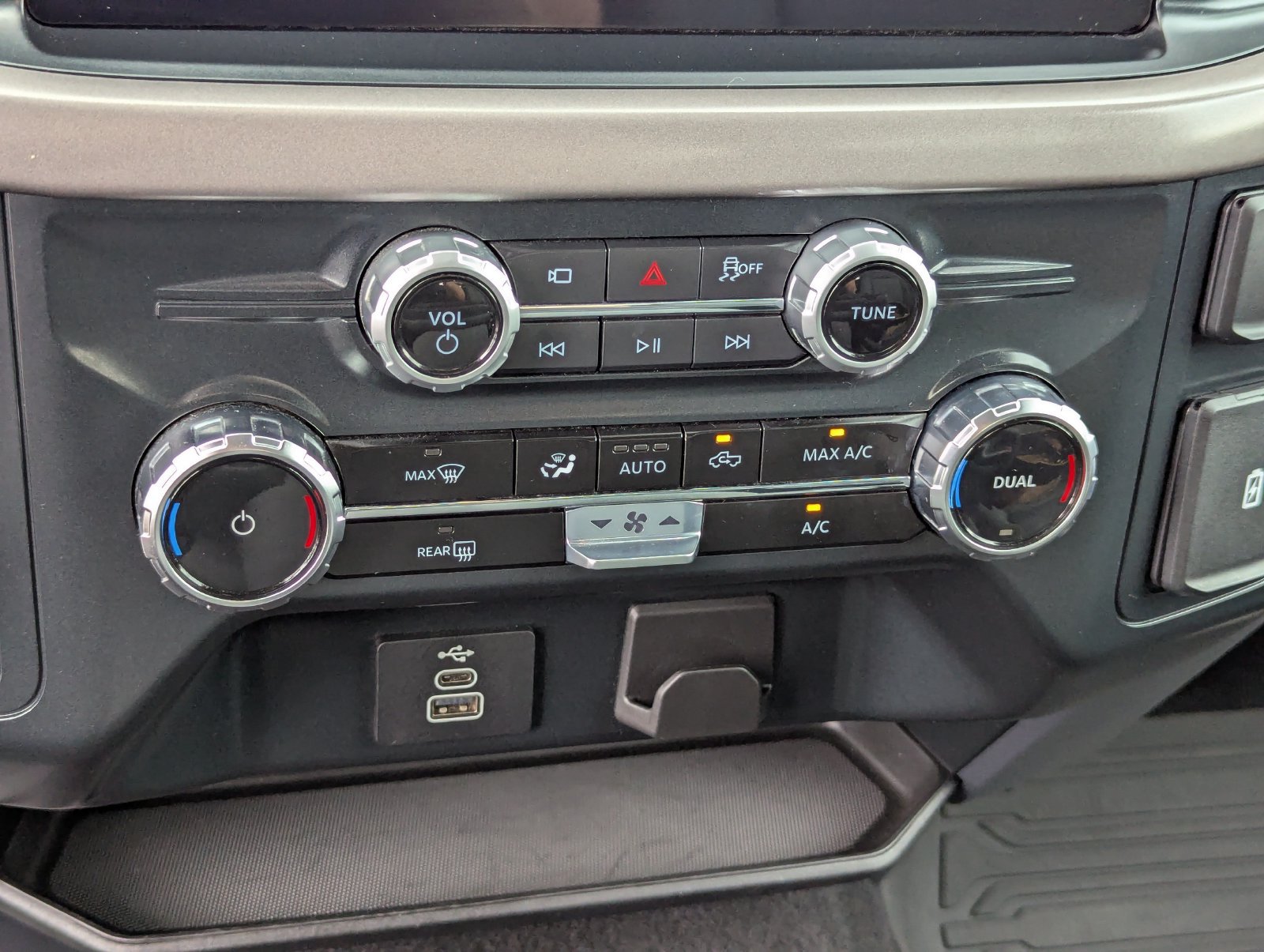 Used 2025 Ford F150 XLT w/ Equipment Group 301A Standard AWD/4WD image 31