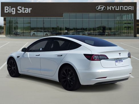 Used 2018 Tesla Model 3 Long Range RWD image 3