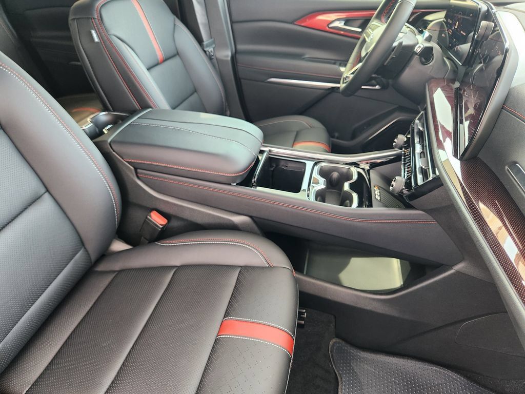 New 2026 Chevrolet Traverse RS FWD image 10