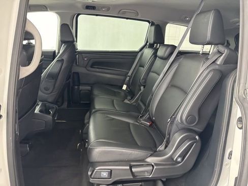 Used 2023 Honda Odyssey Touring image 30
