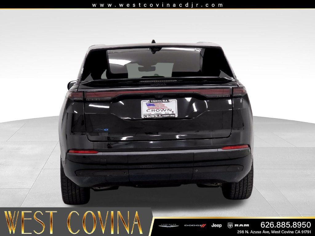 Used 2024 Jeep Wagoneer Launch Edition AWD/4WD image 6
