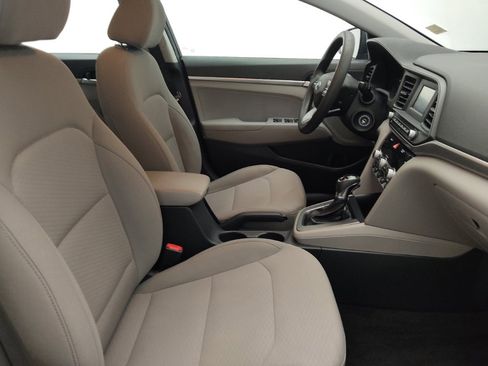 Used 2020 Hyundai Elantra SE FWD image 21