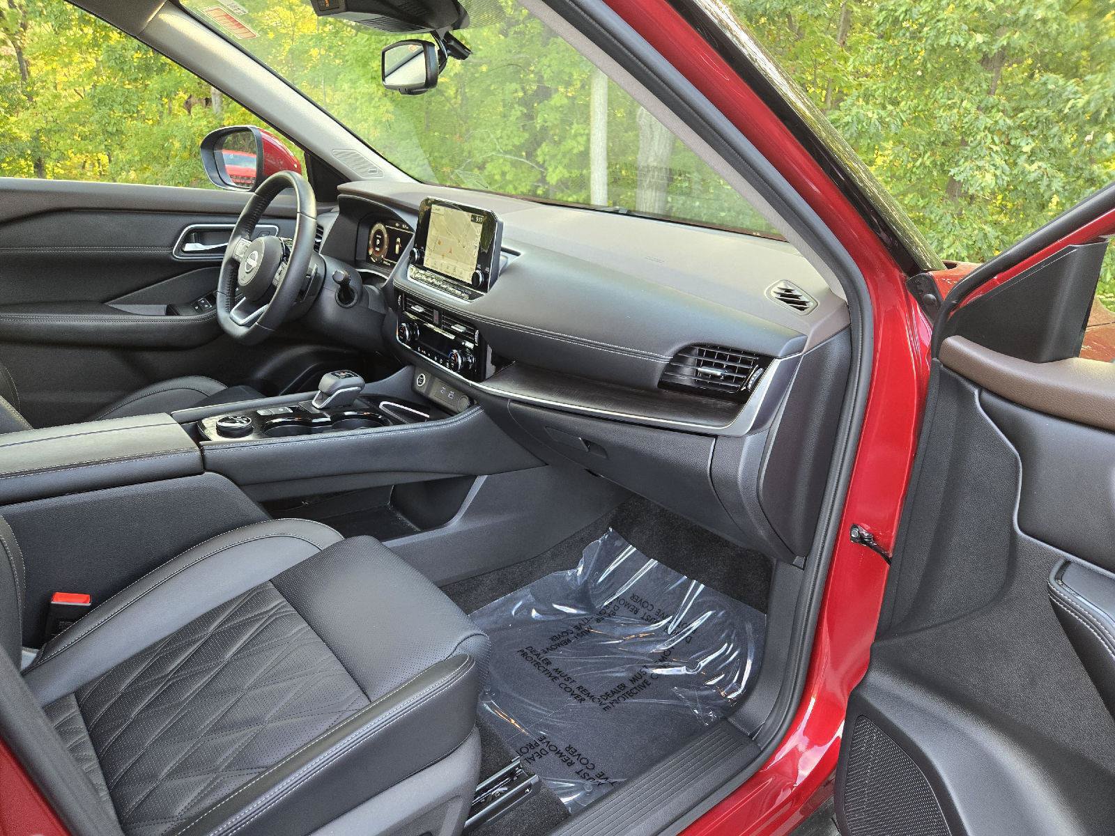 Used 2023 Nissan Rogue Platinum AWD/4WD image 24