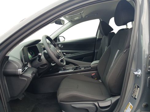 New 2026 Hyundai Elantra Blue image 9