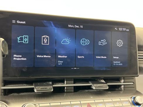 Used 2024 Hyundai Kona Limited image 30