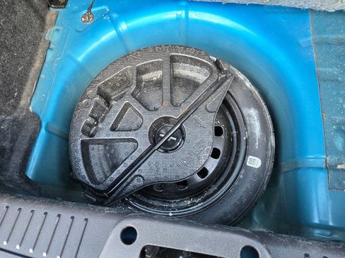 Used 2013 Ford Fiesta SE image 29