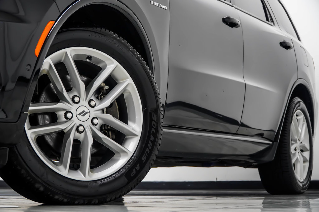 Used 2025 Dodge Durango R/T AWD/4WD image 7