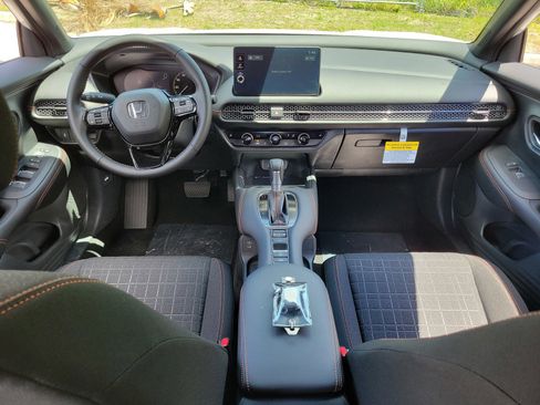 Used 2026 Honda HR-V Sport image 17