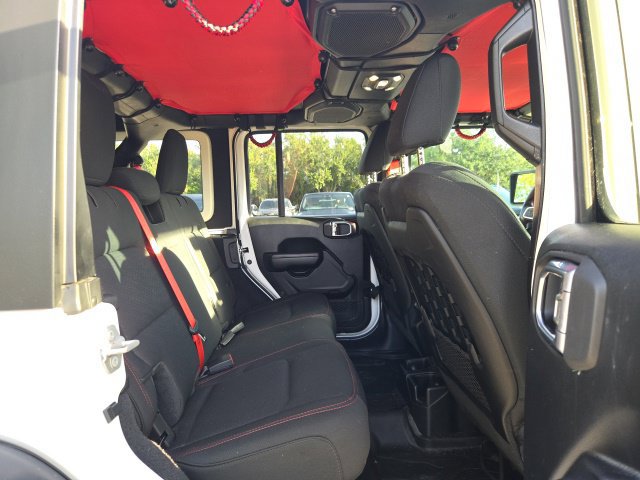 Used 2020 Jeep Wrangler Unlimited Rubicon w/ Quick Order Package 28Y Recon AWD/4WD image 11