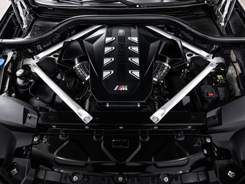 Used 2023 BMW X7 M60i w/ Executive Package image 23