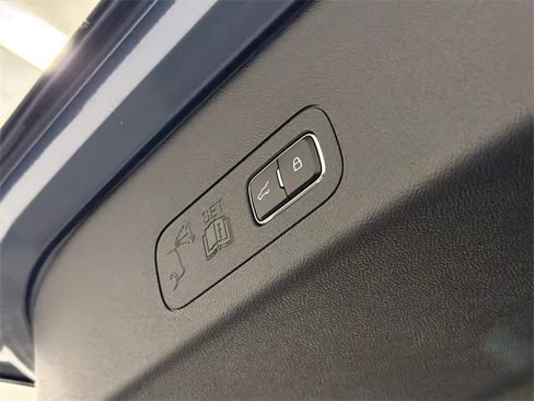 New 2026 Lincoln Aviator AWD image 9