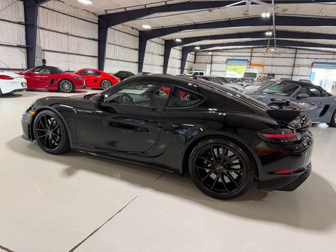 Used 2020 Porsche 718 Cayman GT4 RWD image 67