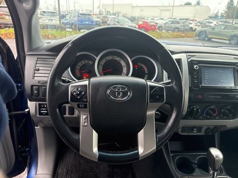 Used 2015 Toyota Tacoma PreRunner image 24