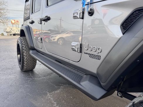 Used 2021 Jeep Wrangler Unlimited Sport image 17