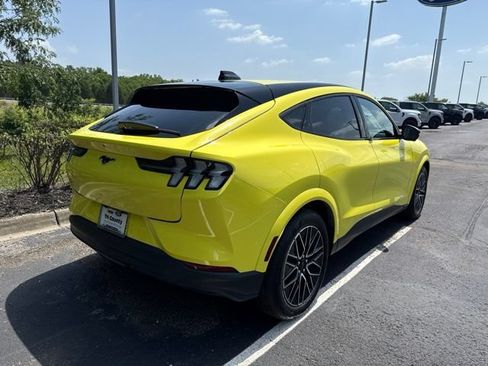 Used 2025 Ford Mustang Mach-E Premium AWD/4WD image 7