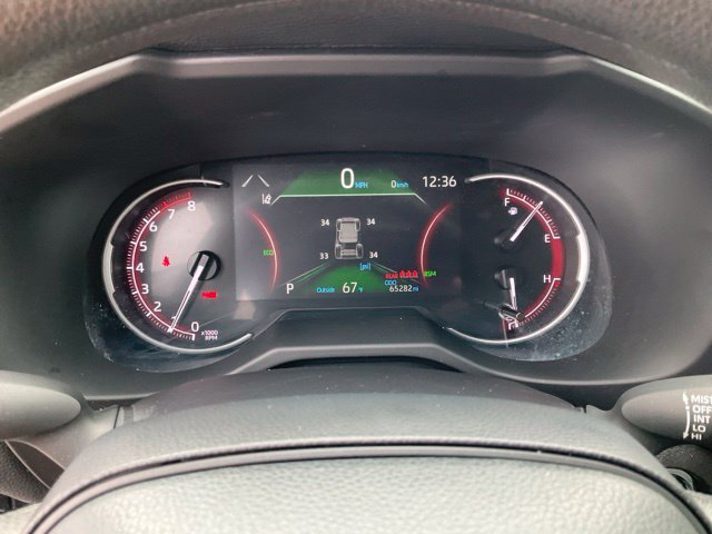 Used 2025 Toyota RAV4 XLE FWD image 10