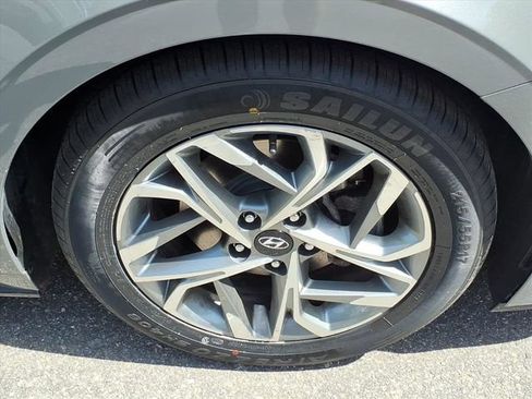 Used 2023 Hyundai Sonata SEL w/ Convenience Package FWD image 9